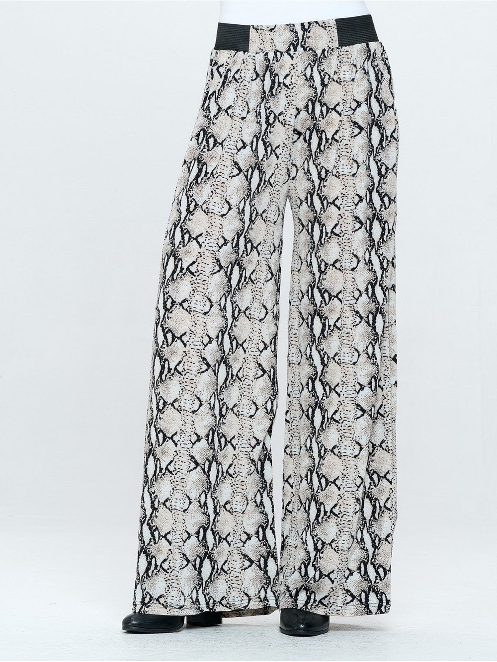 NWT - Wide-Leg Snake Print Pants in Black & Cream - Super Stretchy Chic